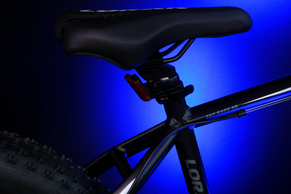 LORAK FAT Safe 26 Матовый Чёрный/Белый рама 19 (на рост 171-182)